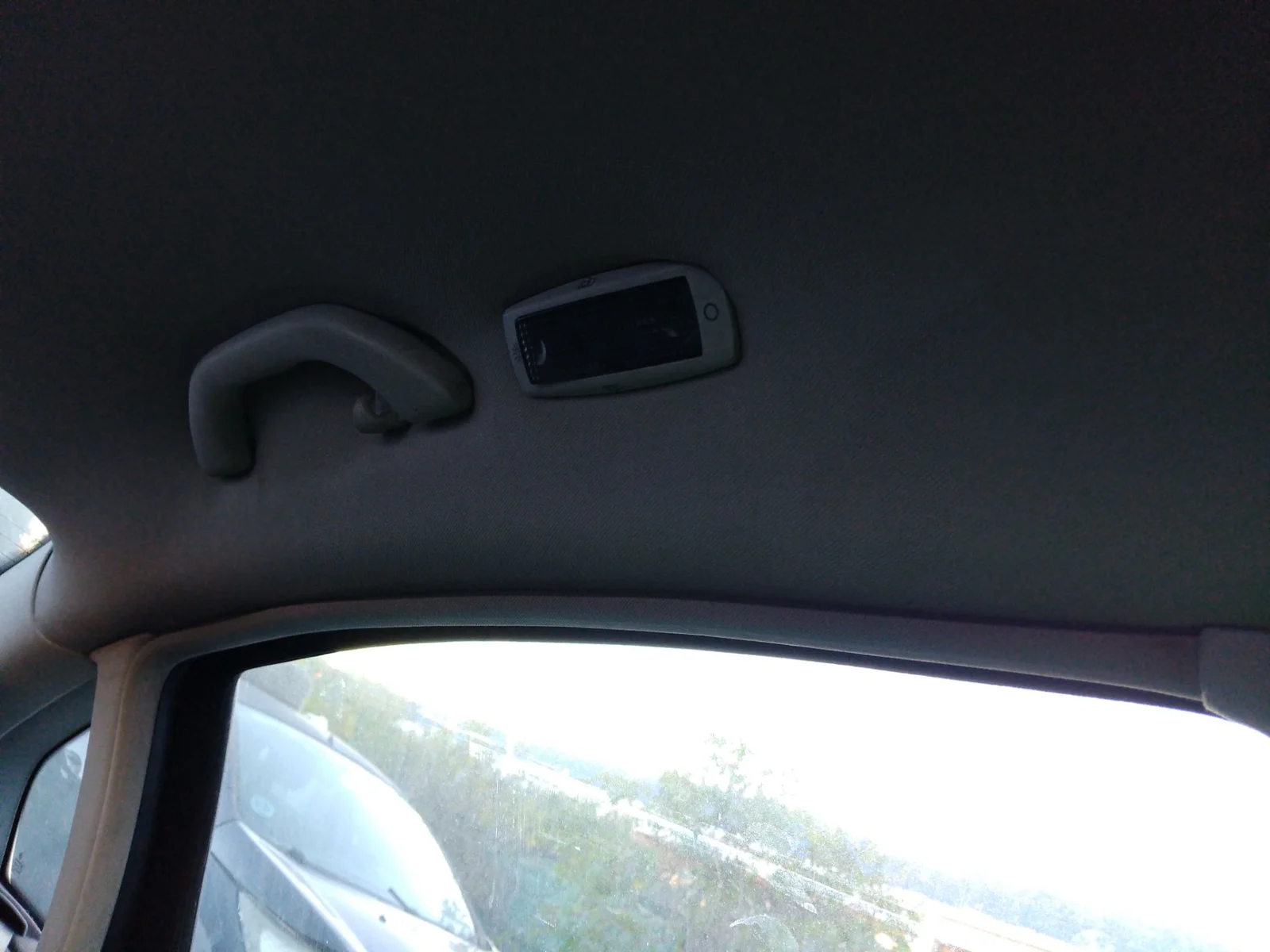 Foto de ASIDERO TECHO TRASERO IZQUIERDO VOLKSWAGEN PASSAT BERLINA (3B3) 1.9 TDI (131 CV / 96 KW)