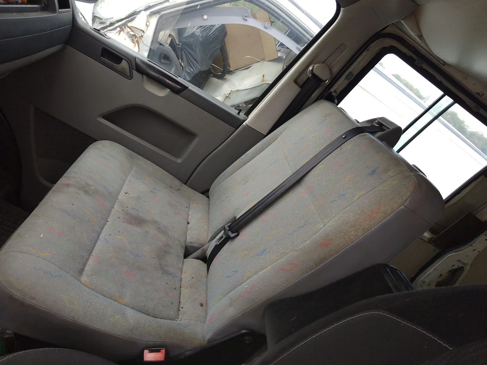 Foto de ASIENTO DELANTERO DERECHO VOLKSWAGEN T5 TRANSPORTER FURGÓN/COMBI (7H) 1.9 TDI CAT (AXB) (105 CV / 77 KW)