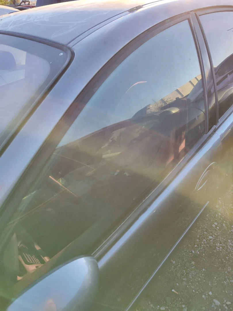 Foto de LUNA DELANTERA IZQUIERDA CITROEN C5 BERLINA 2.0 HDi (109 CV / 80 KW)