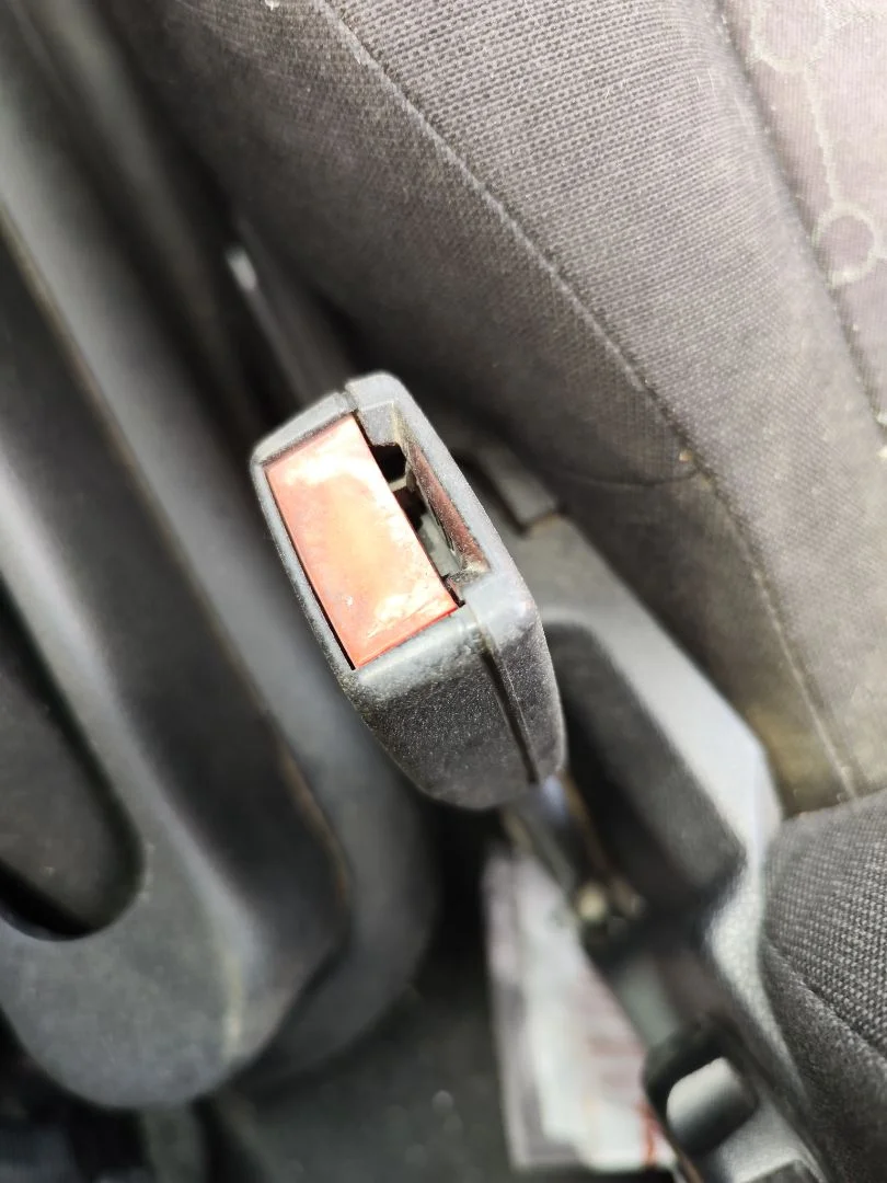 Foto de PRETENSOR AIRBAG DERECHO FORD FIESTA (CBK) 1.4 TDCi CAT (68 CV / 50 KW)