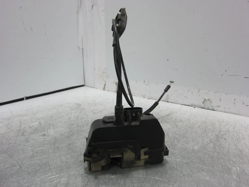Foto de CERRADURA PUERTA TRASERA DERECHA RENAULT SCENIC II (JM) referencia 119332
