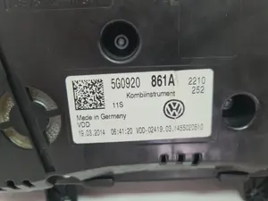 Foto de CUADRO INSTRUMENTOS VOLKSWAGEN GOLF VII (5G1/BE1) referencia 5G0920861A foto 4