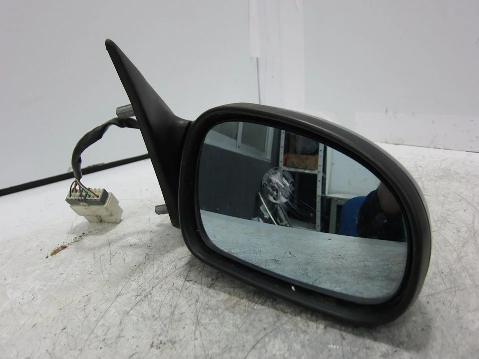 Foto de RETROVISOR DERECHO PEUGEOT 406 BERLINA (S1/S2) 3.0 V6 24V CAT (190 CV / 140 KW) referencia 96283370