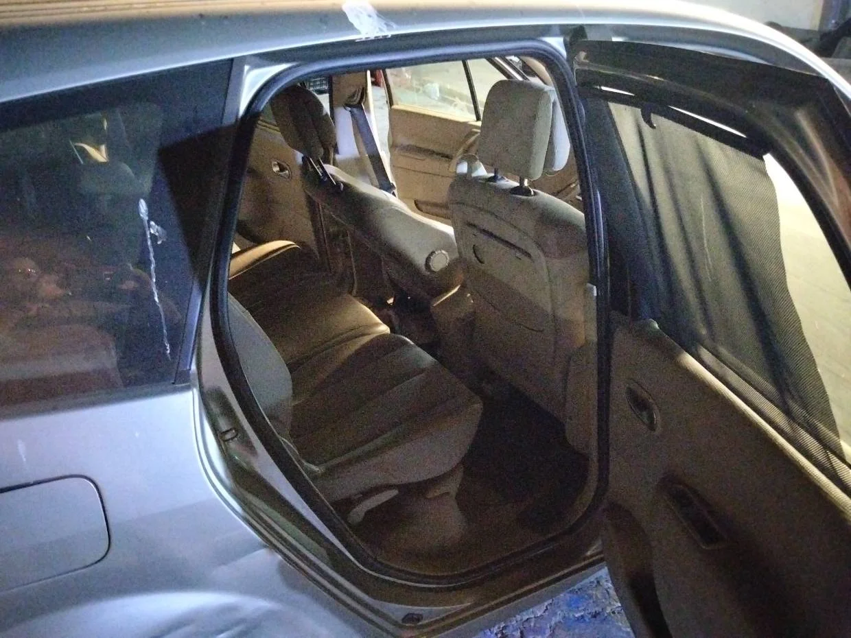 Foto de GOMAS CONTORNO PUERTA RENAULT SCENIC II (JM)