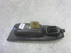 Foto de MANDO ELEVALUNAS DELANTERO DERECHO RENAULT SCENIC I (JA...) 2.0 16V (140 CV / 103 KW) referencia 7700431172 foto 4