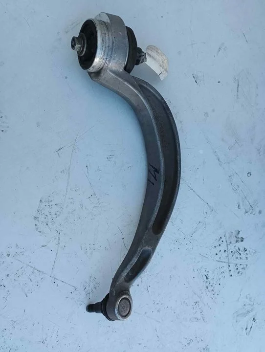Foto de BRAZO SUSPENSION INFERIOR DELANTERO DERECHO PORSCHE MACAN (95BA) referencia 4G0407696