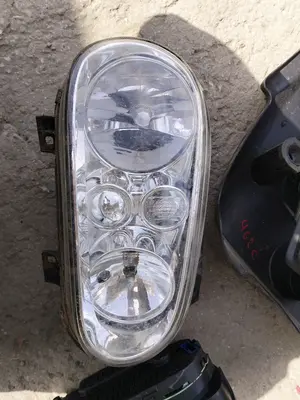 Foto de FARO DERECHO VOLKSWAGEN GOLF IV BERLINA (1J1)(10.1997) referencia 1J1941018F foto 2