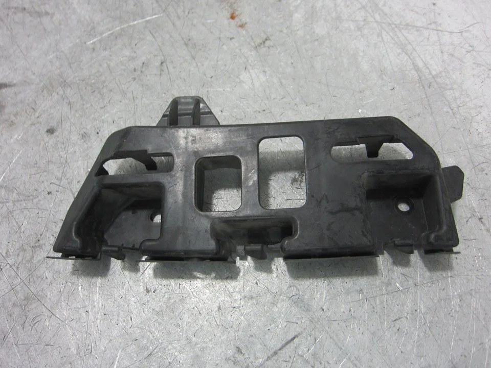 Foto de SOPORTE PARAGOLPES TRASERO PORSCHE CAYENNE (TIPO 92A) referencia 7P5807484B