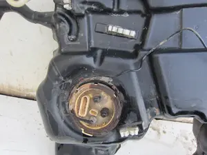 Foto de DEPOSITO COMBUSTIBLE PORSCHE CAYENNE (TIPO 92A) 3.0 V6 TDI CAT (239 CV / 176 KW) referencia 7P0201085 foto 4