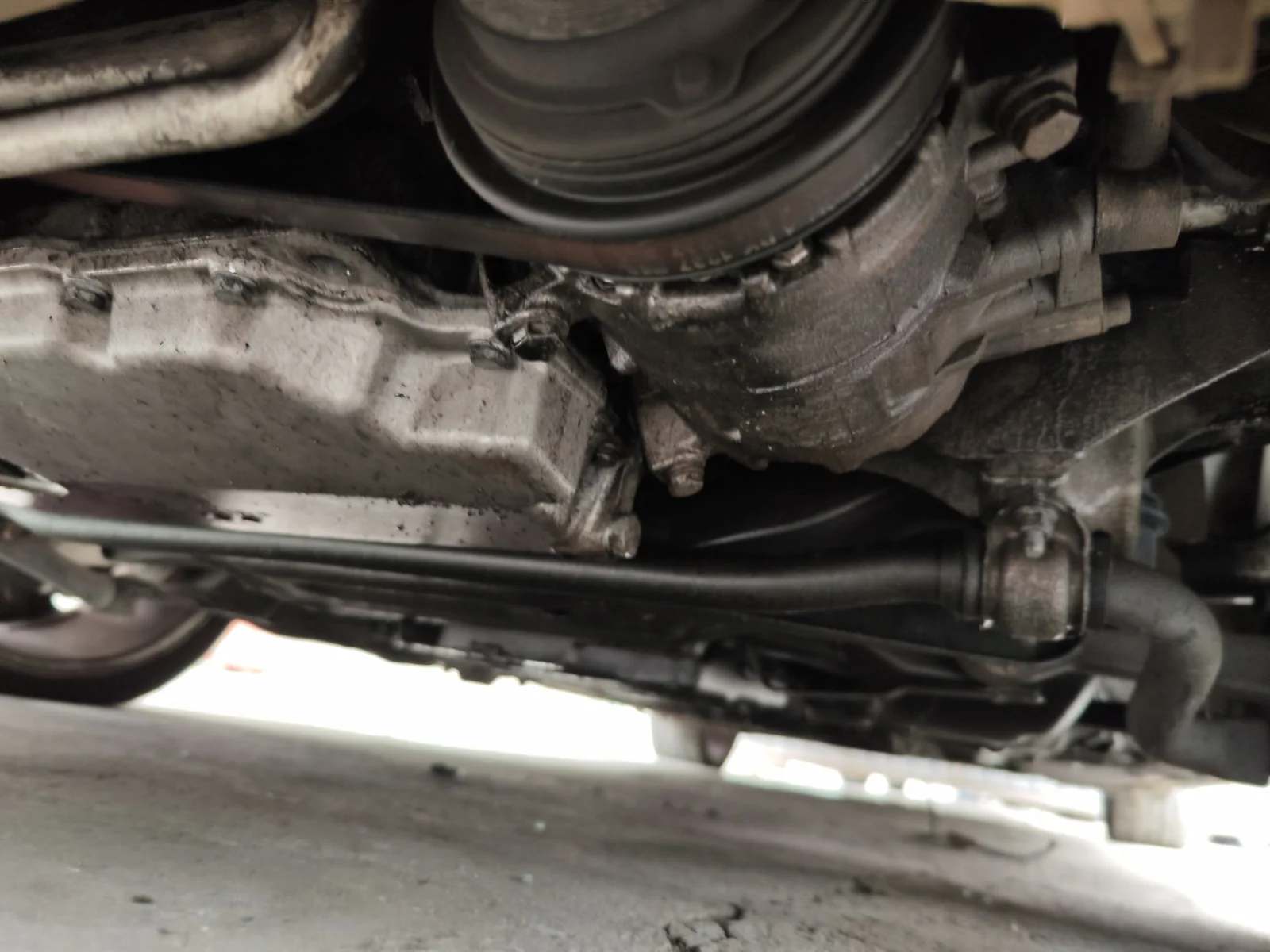 Foto de EJE DELANTERO / CUNA MOTOR AUDI A6 BERLINA (4B2) 2.5 V6 24V TDI (150 CV / 110 KW)