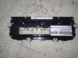 Foto de MANDO CLIMATIZADOR VOLKSWAGEN PASSAT BERLINA (3C2) 2.0 TDI (140 CV / 103 KW) referencia 74677581 foto 3