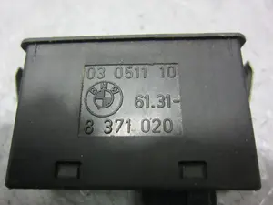 Foto de MANDO CLIMATIZADOR BMW SERIE 3 COMPACTO (E36) 1.9 CAT (105 CV / 77 KW) referencia 8371020 foto 4
