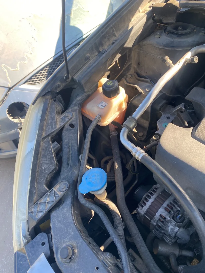 Foto de DEPOSITO EXPANSION NISSAN QASHQAI (J10) 2.0 16V CAT (141 CV / 104 KW) referencia 21721JD00B