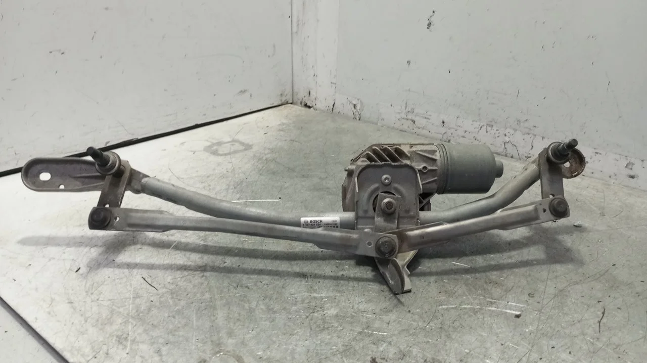 Foto de MOTOR LIMPIA DELANTERO BMW SERIE M6 GRAN COUPE (F06) 4.4 V8 32V (560 CV / 412 KW) referencia 3397021524