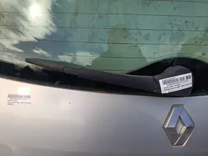 Foto de BRAZO LIMPIA TRASERO RENAULT MODUS I 1.5 dCi Diesel (82 CV / 60 KW) foto 2