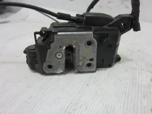 Foto de CERRADURA PUERTA TRASERA DERECHA RENAULT SCENIC III (JZ) 1.6 dCi Diesel FAP (131 CV / 96 KW) referencia 825020033R foto 5