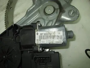 Foto de ELEVALUNAS DELANTERO DERECHO RENAULT SCENIC III (JZ) 1.5 dCi Diesel (106 CV / 78 KW) referencia 807300011R foto 6