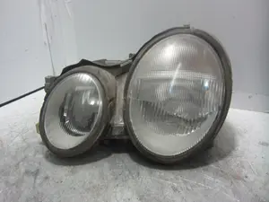 Foto de FARO IZQUIERDO MERCEDES-BENZ CLK (BM 208) CABRIO 3.2 V6 18V CAT (218 CV / 160 KW) referencia 084401147L