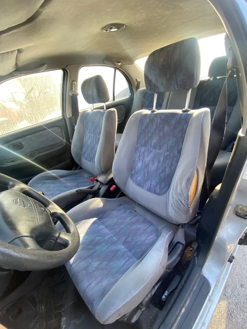 Foto de ASIENTO DELANTERO IZQUIERDO NISSAN ALMERA (N15) 2.0 Diesel (75 CV / 55 KW)