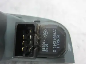 Foto de NO IDENTIFICADO RENAULT MEGANE I BERL./ BERL. CON PORTÓN (BA0) 1.4 (75 CV / 55 KW) referencia 7700841240D foto 4