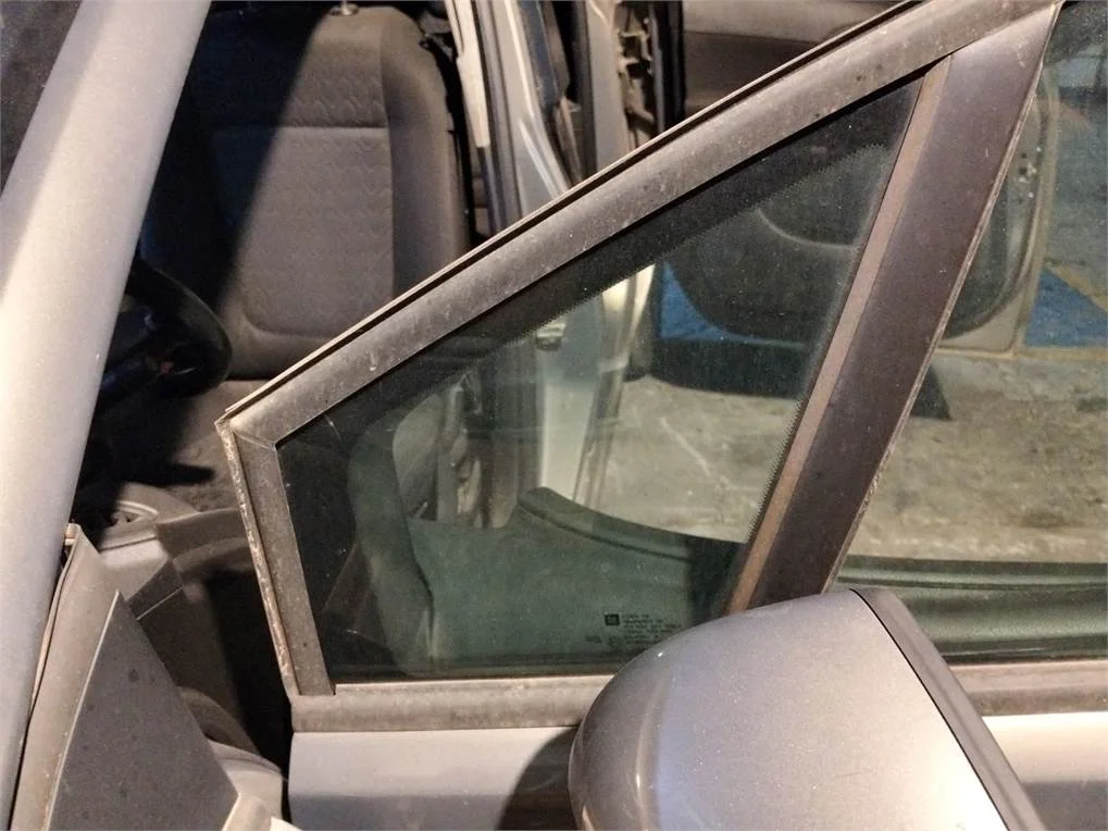 Foto de LUNA CUSTODIA DELANTERA IZQUIERDA OPEL MERIVA B