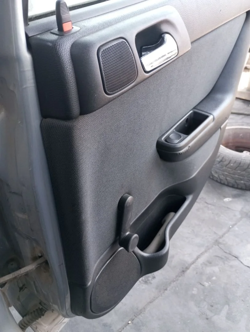 Foto de ELEVALUNAS TRASERO DERECHO OPEL ASTRA G BERLINA 1.6 CAT (Z 16 SE / L55) (84 CV / 62 KW) referencia 90521872