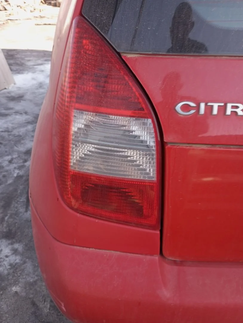 Foto de PILOTO TRASERO IZQUIERDO CITROEN C2 1.4 (73 CV / 54 KW)