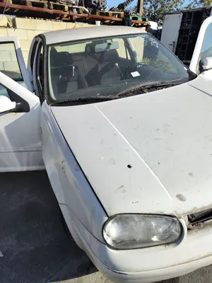 Foto de CAPO VOLKSWAGEN GOLF IV BERLINA (1J1)(10.1997) 2.0 (116 CV / 85 KW) foto 4
