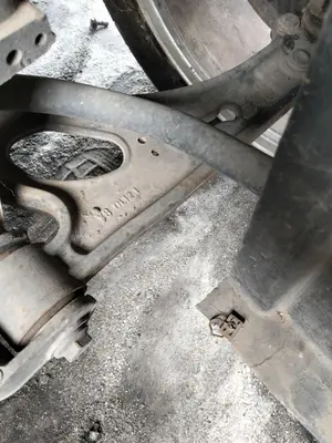Foto de BRAZO SUSPENSION DELANTERO IZQUIERDO SEAT ALTEA (5P1) 1.9 TDI (105 CV / 77 KW)