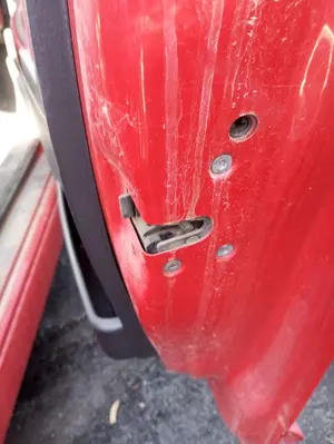 Foto de CERRADURA PUERTA DELANTERA DERECHA CITROEN C2 1.4  (73 CV / 54 KW) referencia 9136Q8