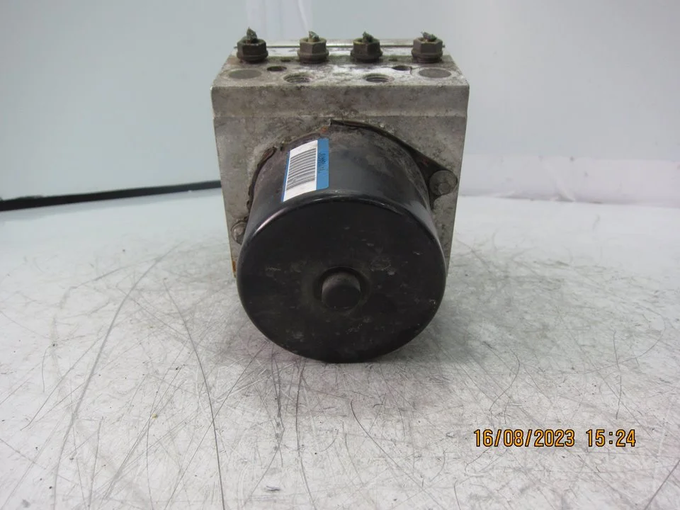 Foto de ABS VOLKSWAGEN PASSAT BERLINA (3C2) referencia 3C0614109D