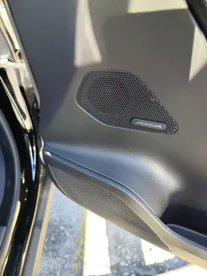 Foto de ELEVALUNAS DELANTERO DERECHO JAGUAR F-PACE 3.0 V6 Diesel CAT (301 CV / 221 KW) referencia HK8323200AE