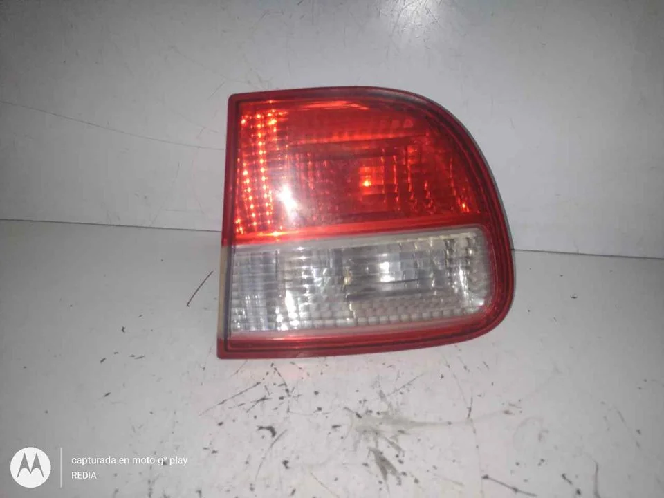 Foto de PILOTO TRASERO DERECHO INTERIOR SEAT LEON (1M1) referencia 1M6945092B