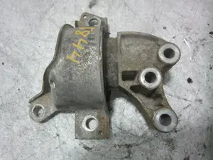Foto de SOPORTE MOTOR DERECHO FIAT 500 (150) BERLINA 1.2 CAT (69 CV / 51 KW) referencia 51730868