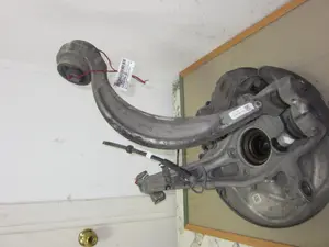 Foto de BRAZO SUSPENSION INFERIOR DELANTERO DERECHO AUDI A5 COUPE (F53) 2.0 16V TDI (190 CV / 140 KW) referencia 8W0407694A foto 2