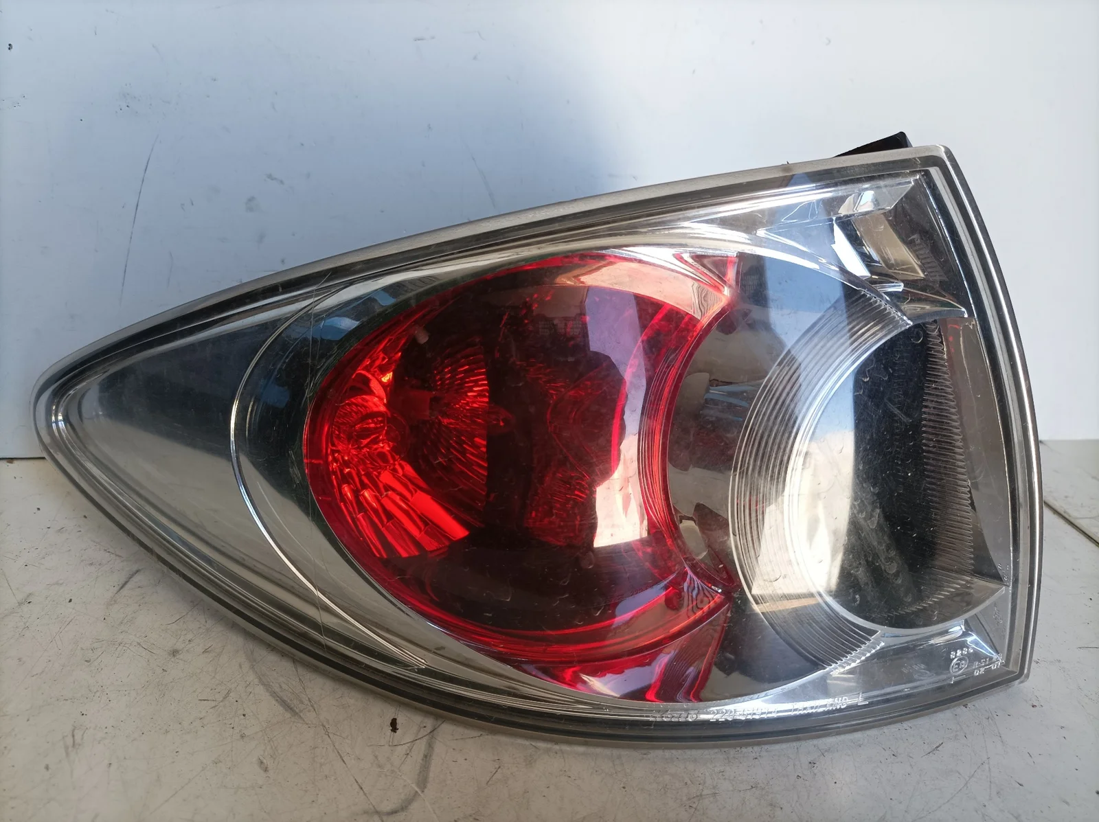 Foto de PILOTO TRASERO IZQUIERDO MAZDA 6 BERLINA (GG) referencia 22061974