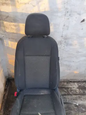 Foto de ASIENTO DELANTERO IZQUIERDO VOLKSWAGEN GOLF VII BERLINA (BQ1/BE2) 1.6 TDI (116 CV / 85 KW) foto 3