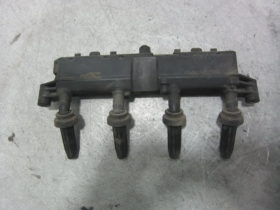 Foto de BOBINA ENCENDIDO PEUGEOT 206 BERLINA 4-PT. 1.4 (75 CV / 55 KW) referencia 9654814480