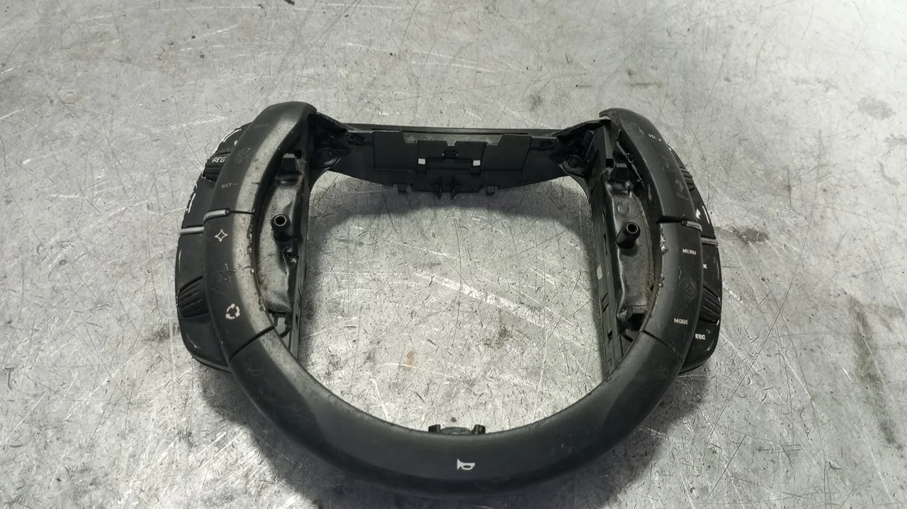 Foto de MANDO MULTIFUNCION CITROEN GRAND C4 PICASSO 1.6 16V HDi FAP (109 CV / 80 KW) referencia 96624938ZD