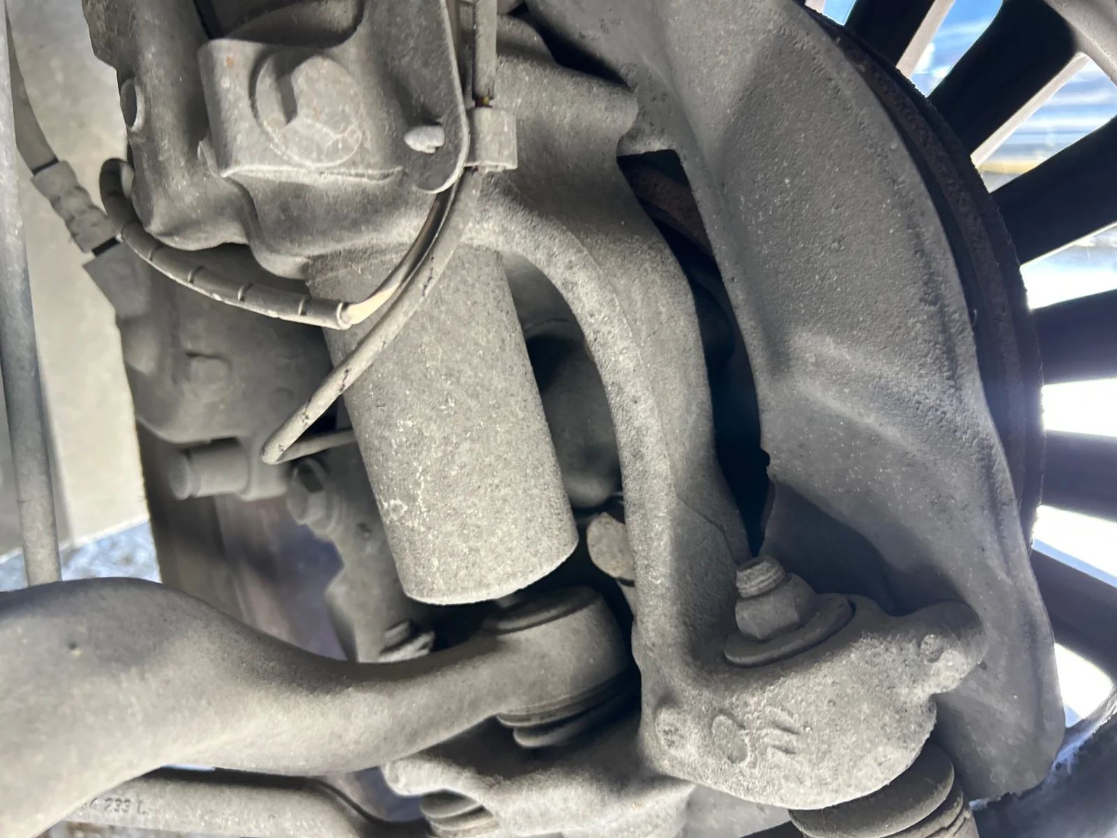 Foto de PINZA DE FRENO DELANTERA IZQUIERDA BMW SERIE 5 TOURING (E39) 2.0 24V (150 CV / 110 KW)