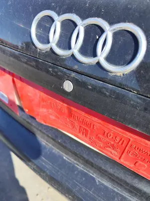 Foto de CERRADURA MALETERO / PORTON AUDI A3 (8L) 1.6  (102 CV / 75 KW)