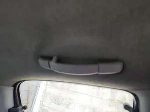 Foto de ASIDERO TECHO TRASERO IZQUIERDO PEUGEOT 206 1.4  (75 CV / 55 KW) referencia 9128K5