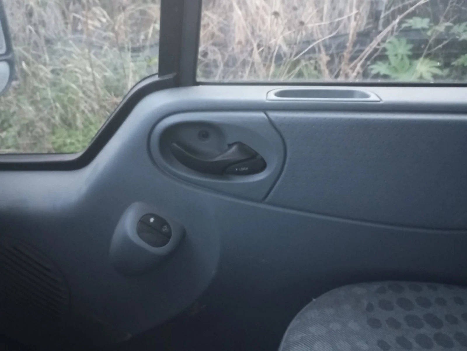 Foto de ELEVALUNAS DELANTERO DERECHO FORD TRANSIT COMBI (TT9) 2.2 TDCi CAT (116 CV / 85 KW)