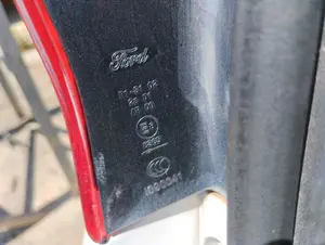 Foto de PILOTO TRASERO IZQUIERDO FORD FIESTA (CNN) 1.5 TDCi CAT (75 CV / 55 KW) referencia 1090041 foto 2