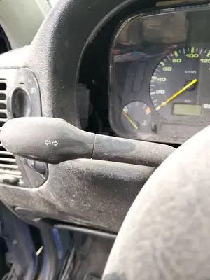 Foto de MANDO INTERMITENTES SEAT IBIZA (6K1) 1.4  (60 CV / 44 KW)
