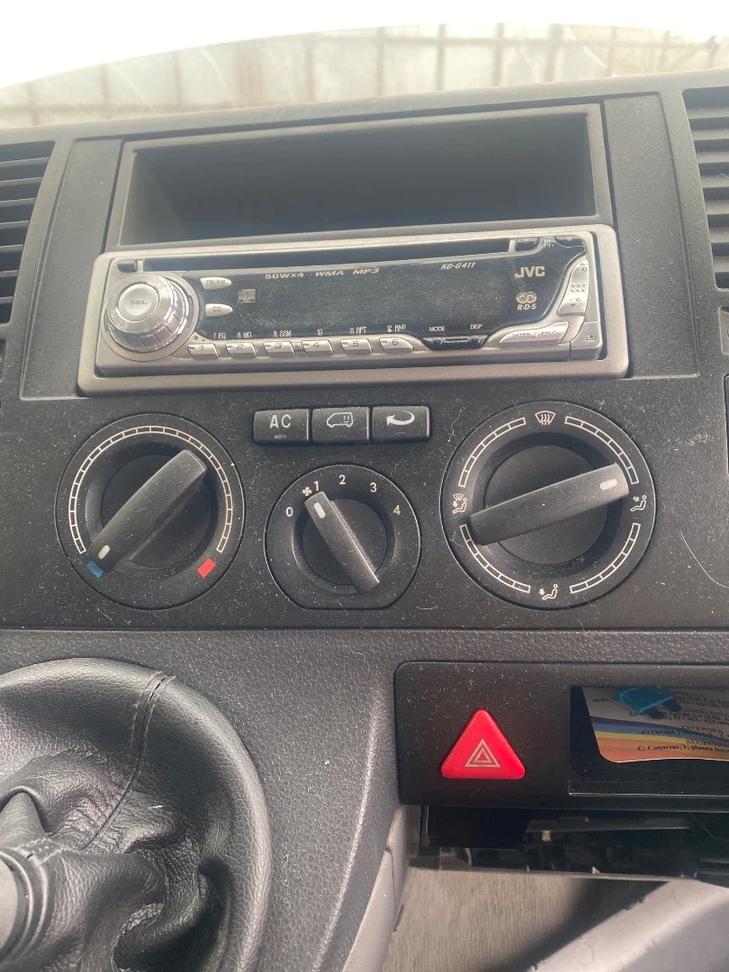 Foto de MANDO CALEFACCION / AIRE ACONDICIONADO VOLKSWAGEN T5 TRANSPORTER BUS (7H) 2.5 TDI (131 CV / 96 KW)
