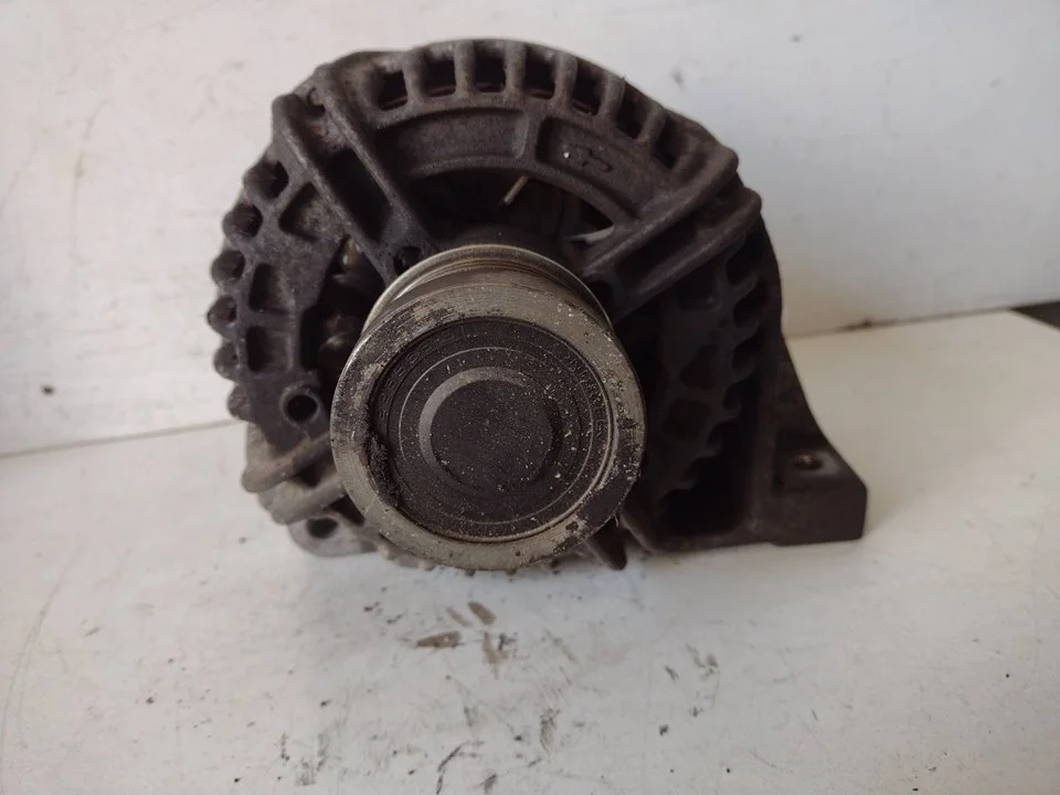 Foto de ALTERNADOR VOLVO S60 BERLINA 2.5 20V Turbo CAT (209 CV / 154 KW) referencia 0124525029