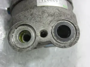 Foto de COMPRESOR AIRE ACONDICIONADO OPEL VECTRA B BERLINA referencia 699071 foto 5