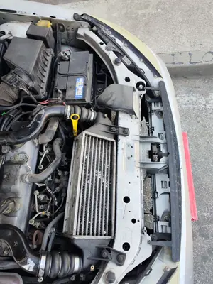 Foto de PANEL FRONTAL FORD FOCUS FAMILIAR (CAK) 1.8 TDCi Turbodiesel CAT (116 CV / 85 KW)