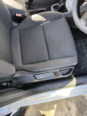 Foto de ASIENTO DELANTERO DERECHO VOLKSWAGEN GOLF PLUS V (5M1) 1.9 TDI (105 CV / 77 KW)
